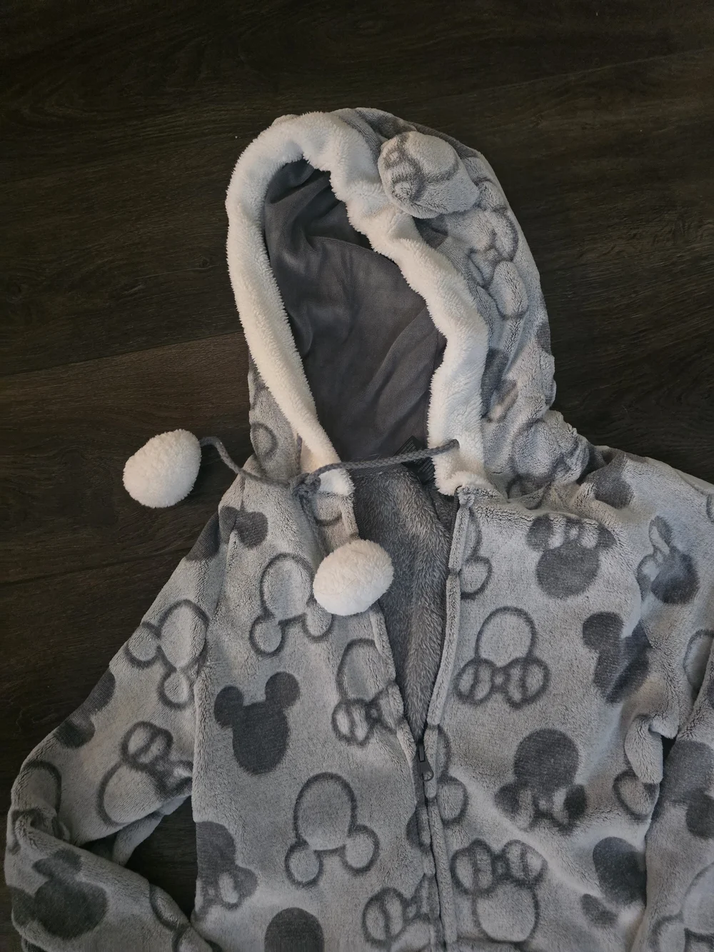 Disney Plush Hoodie and Joggers in Gray and White - Picture 3 of 5